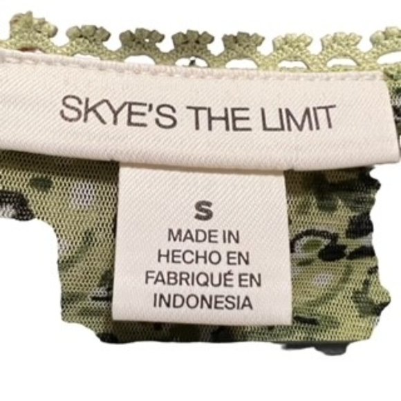 Skye's the Limit Cute Green Summer Top - Picture 6 of 6
